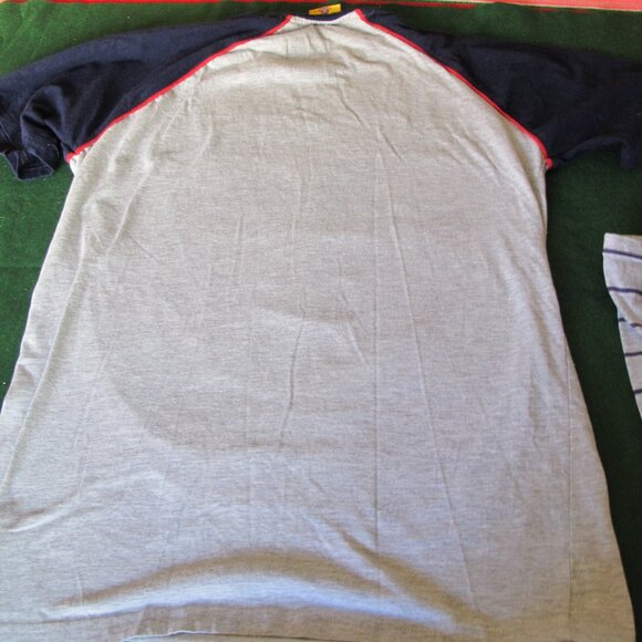 Snoopy Pajama Short set  Tshirt and shorts Size Small - Picture 7 of 7